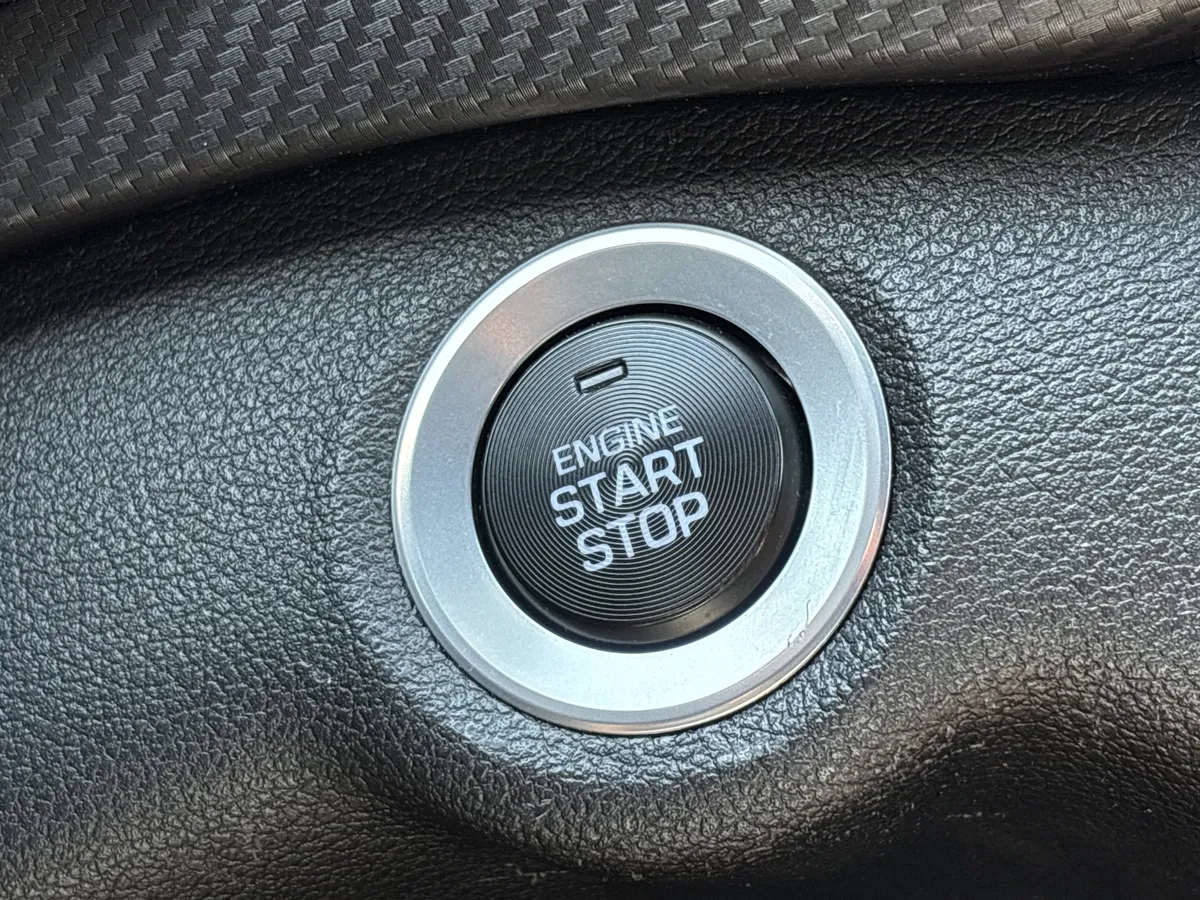 2017 Hyundai Elantra Sport thumbnail 31
