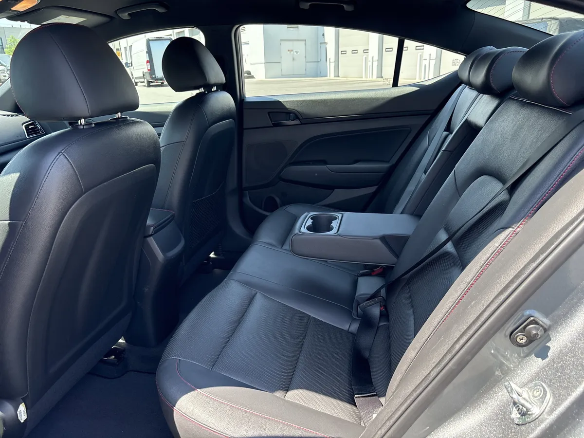 2017 Hyundai Elantra Sport thumbnail 33