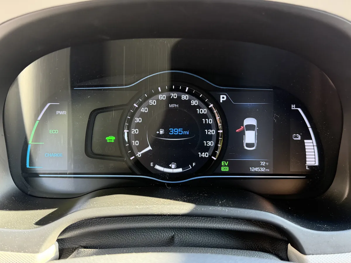 2017 Hyundai Ioniq Hybrid Limited thumbnail 20