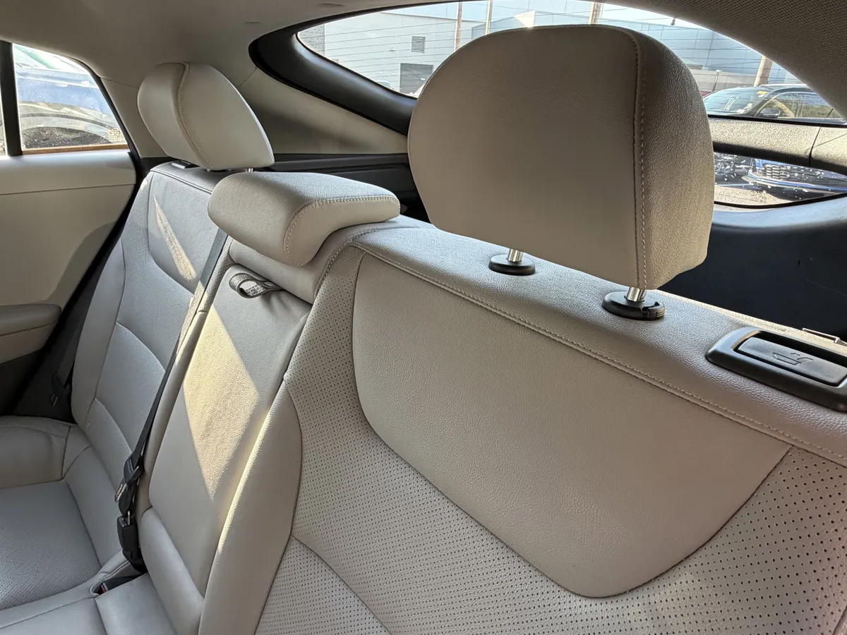 2017 Hyundai Ioniq Hybrid Limited thumbnail 32