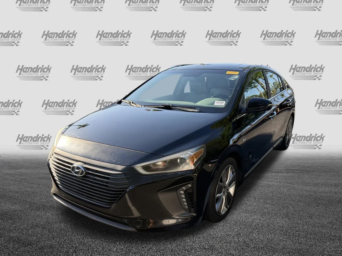 2017 Hyundai Ioniq Hybrid Limited thumbnail 4