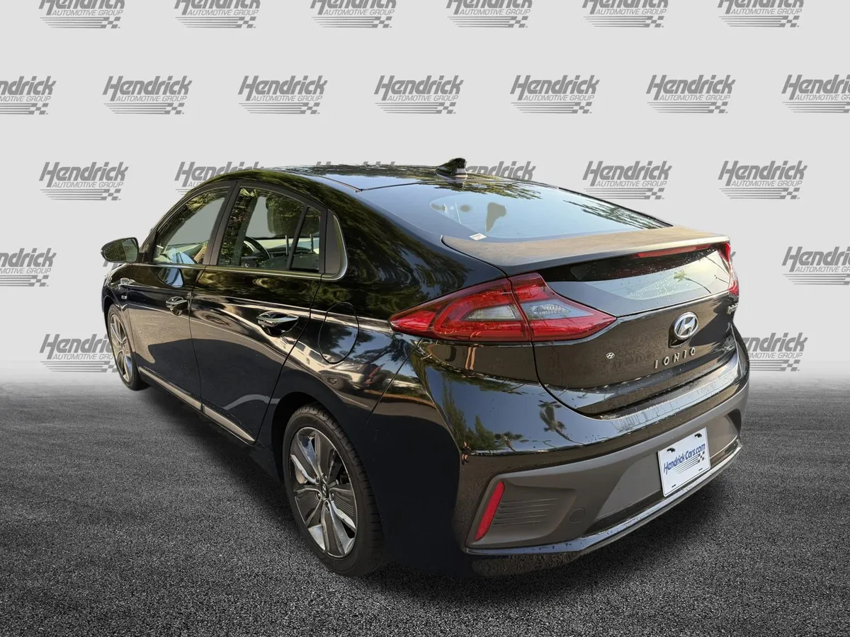 2017 Hyundai Ioniq Hybrid Limited thumbnail 6