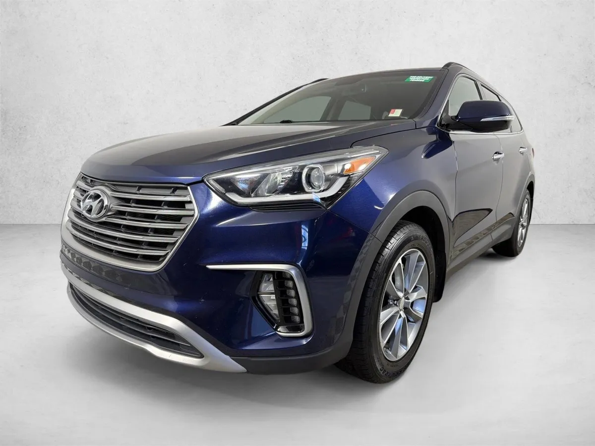 2017 Hyundai Santa Fe SE thumbnail 7