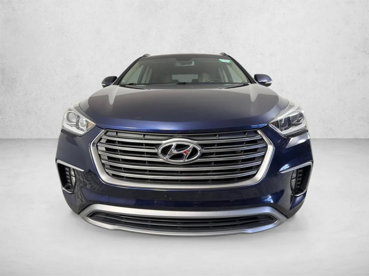 2017 Hyundai Santa Fe SE thumbnail 8