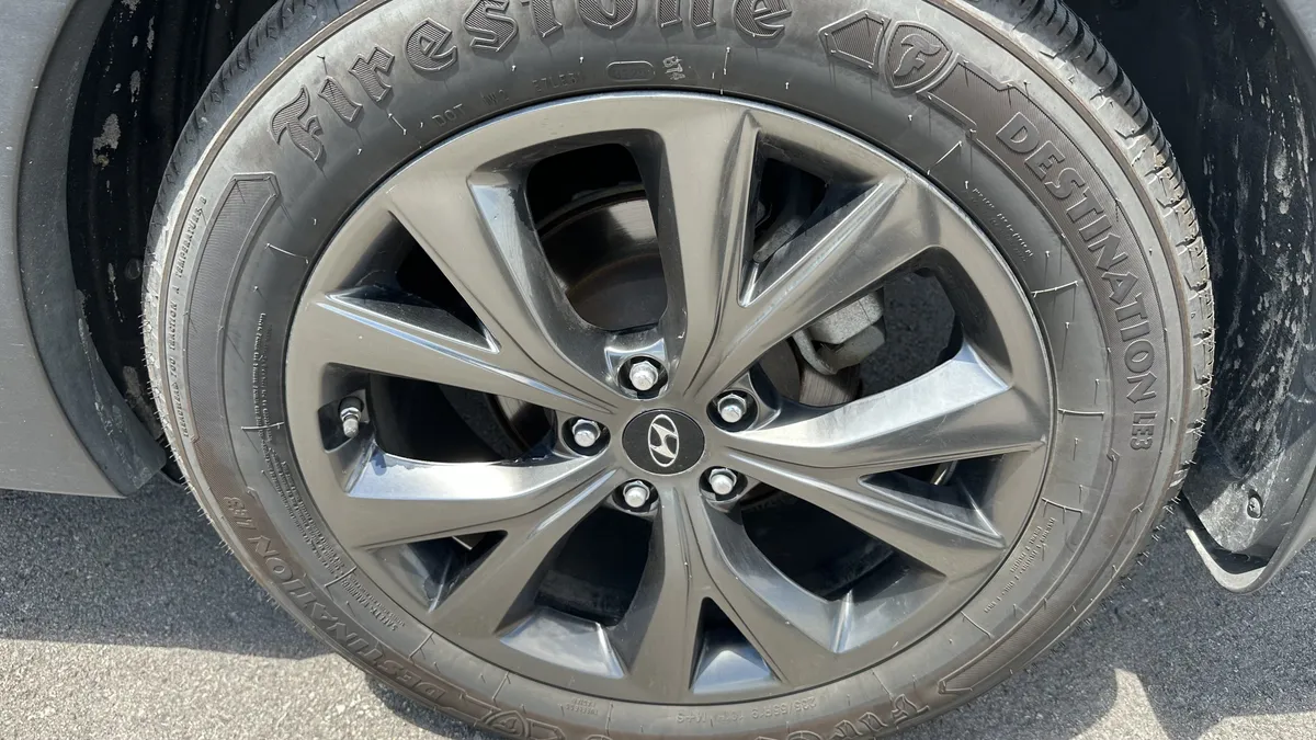 2017 Hyundai Santa Fe Sport 2.0T Ultimate thumbnail 12
