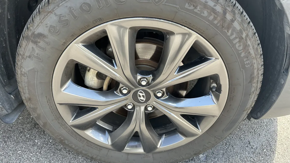 2017 Hyundai Santa Fe Sport 2.0T Ultimate thumbnail 14