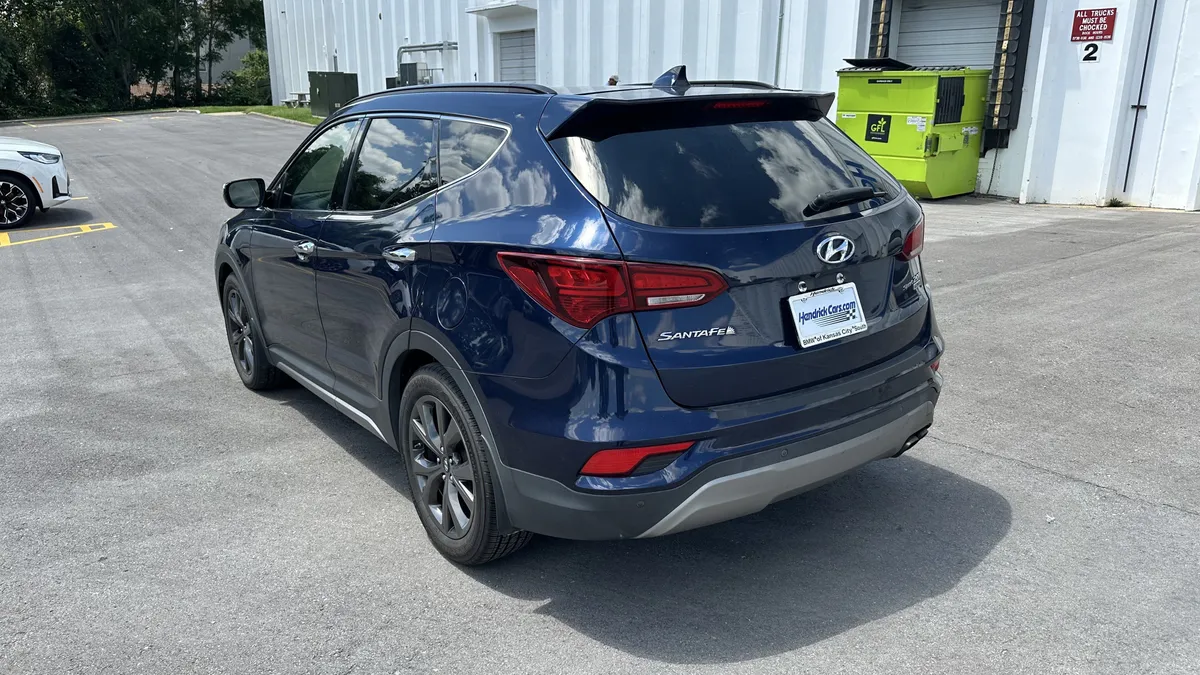 2017 Hyundai Santa Fe Sport 2.0T Ultimate thumbnail 7