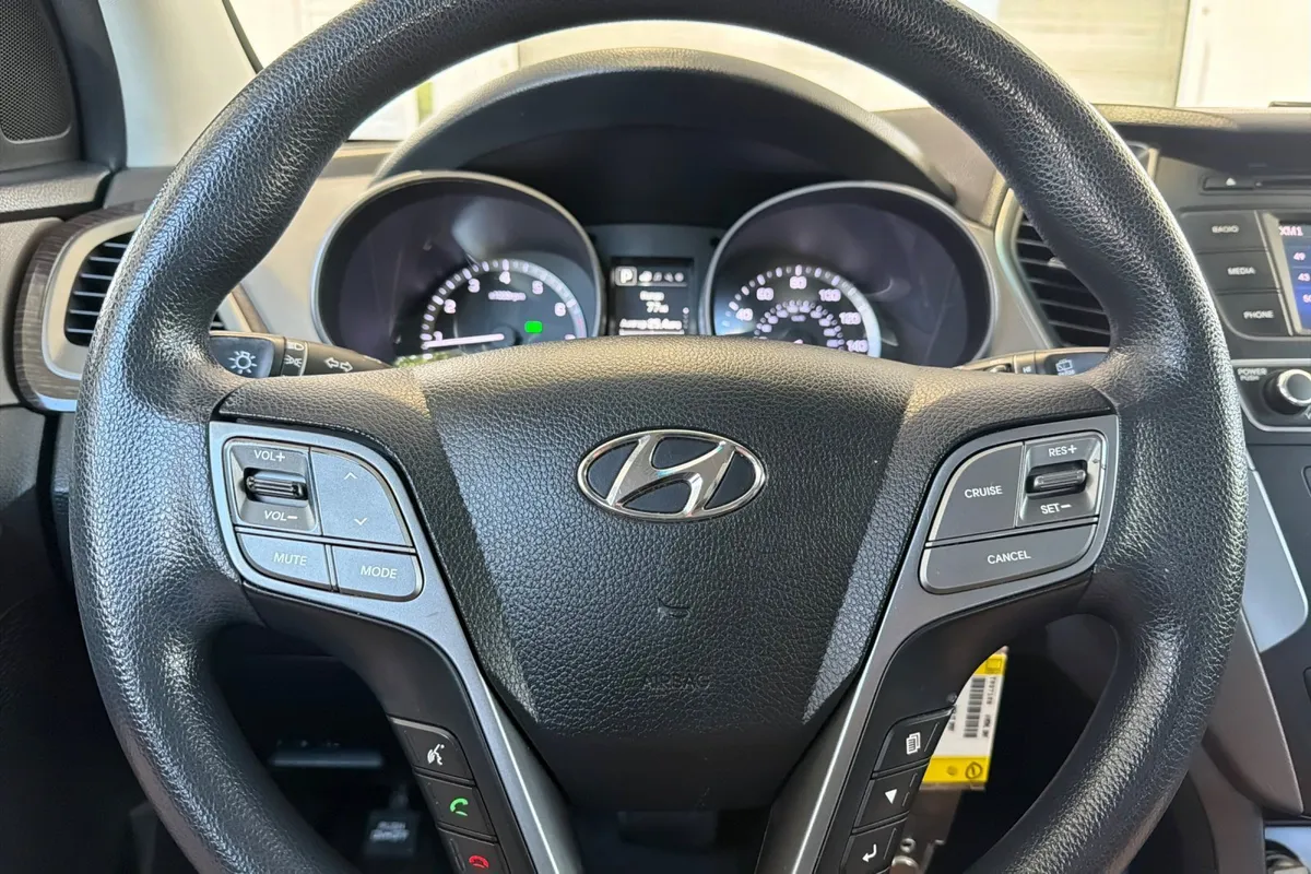 2017 Hyundai Santa Fe Sport 2.4L thumbnail 27