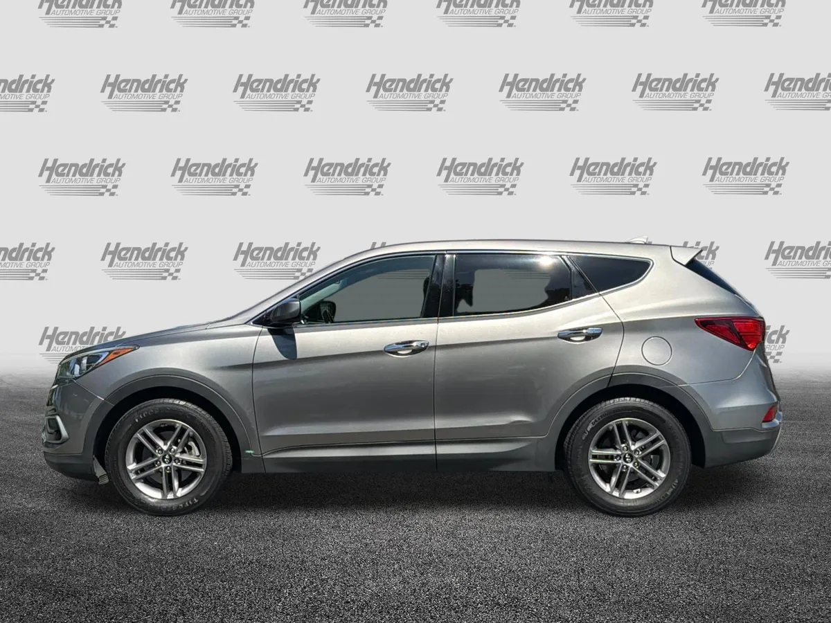2017 Hyundai Santa Fe Sport 2.4L thumbnail 7