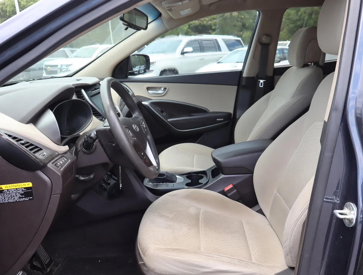 2017 Hyundai Santa Fe Sport 2.4L thumbnail 13