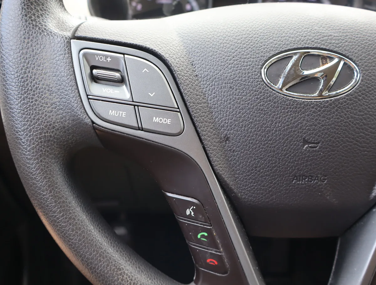 2017 Hyundai Santa Fe Sport 2.4L thumbnail 18