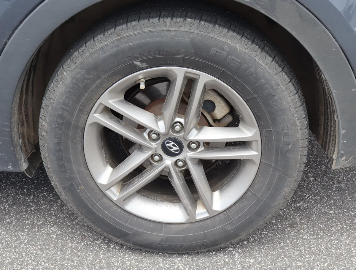 2017 Hyundai Santa Fe Sport 2.4L thumbnail 28