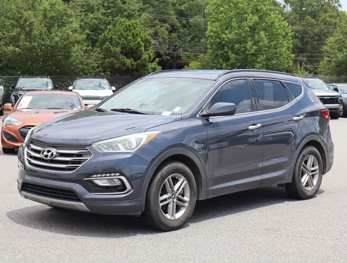 2017 Hyundai Santa Fe Sport 2.4L thumbnail 4