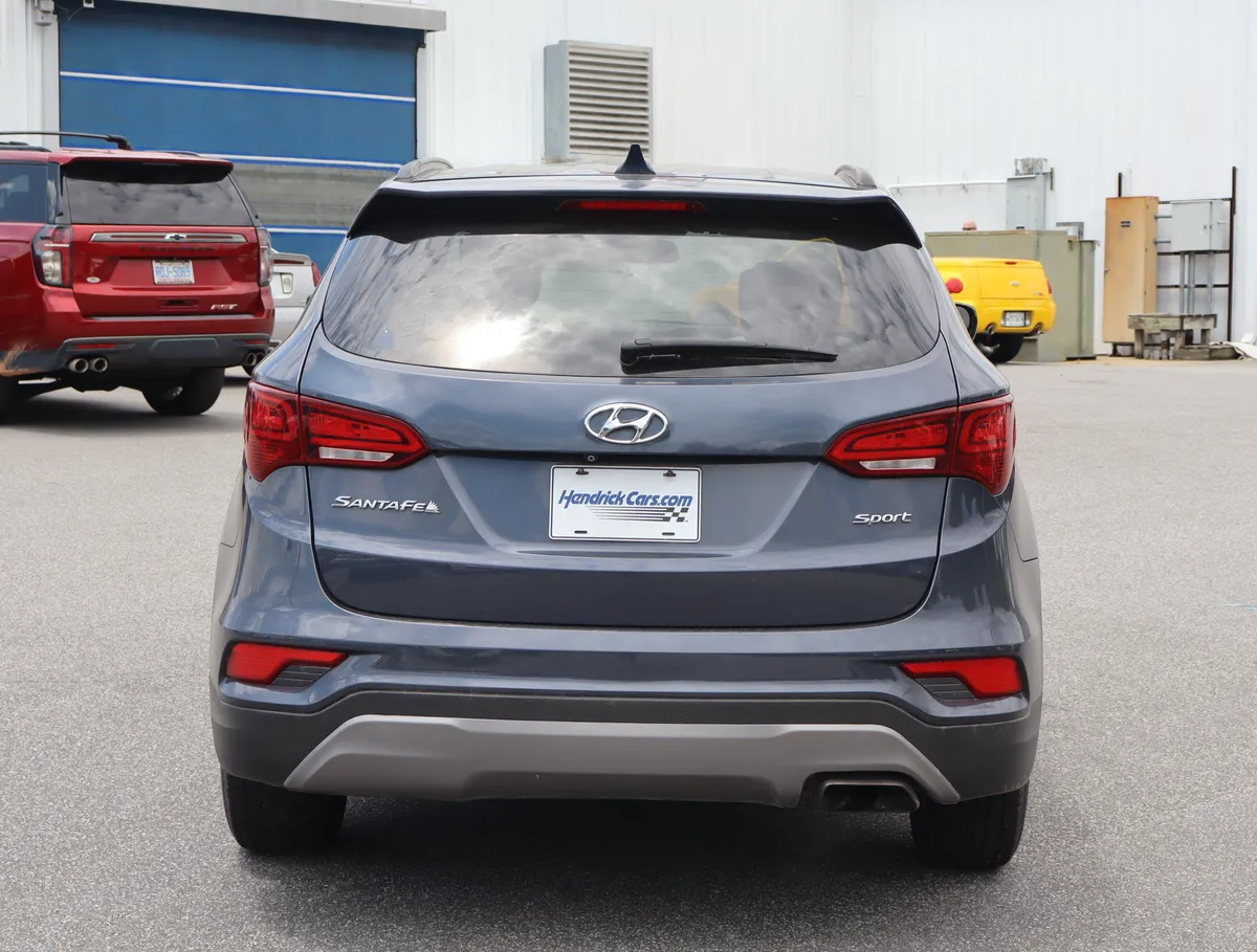 2017 Hyundai Santa Fe Sport 2.4L thumbnail 7