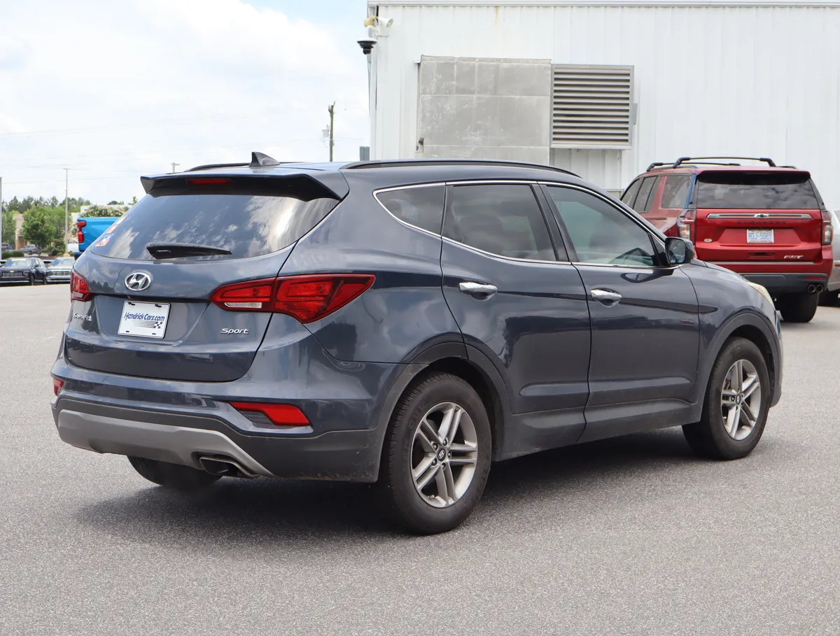 2017 Hyundai Santa Fe Sport 2.4L thumbnail 8