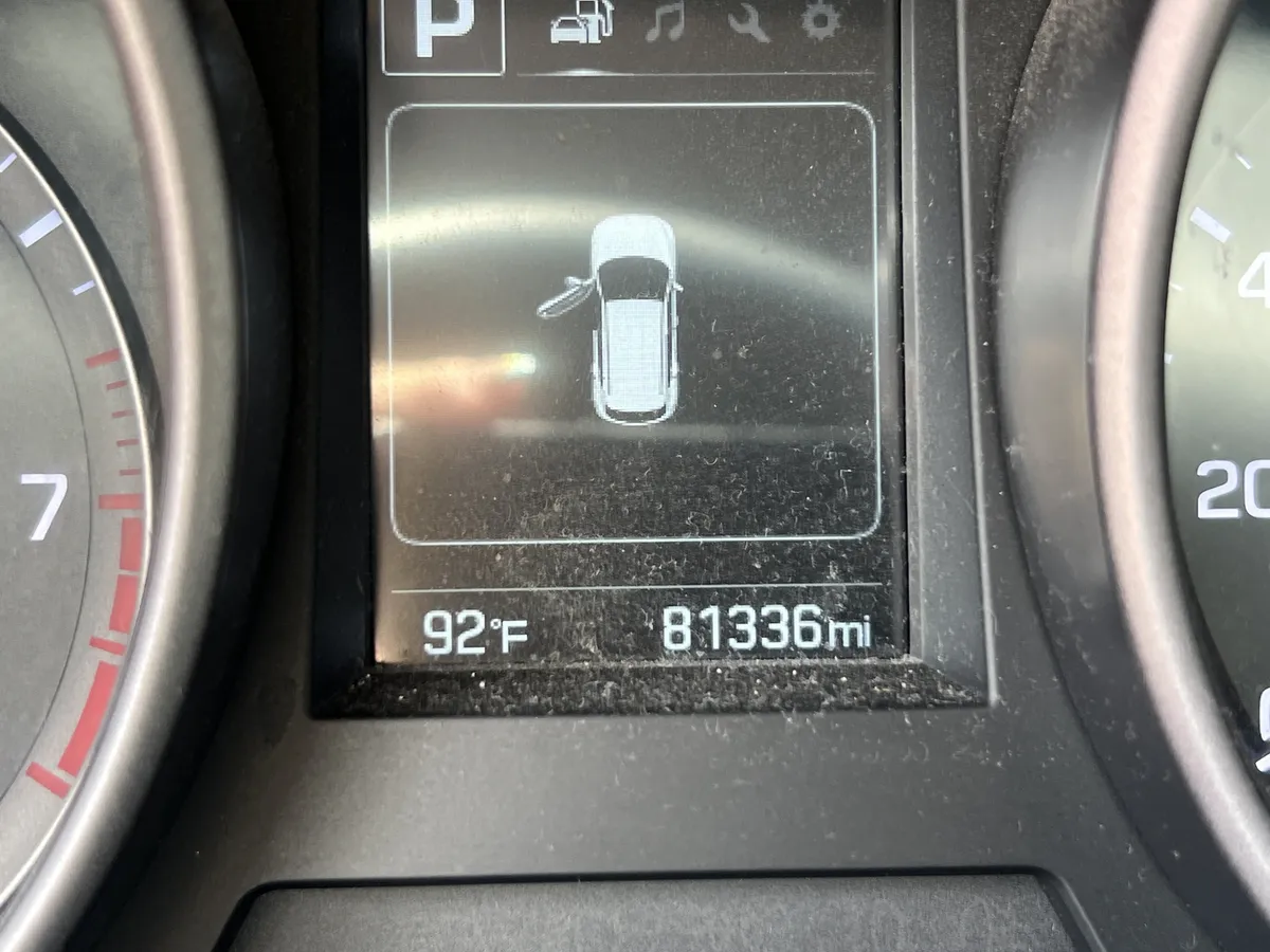 2017 Hyundai Santa Fe Sport 2.4L thumbnail 24