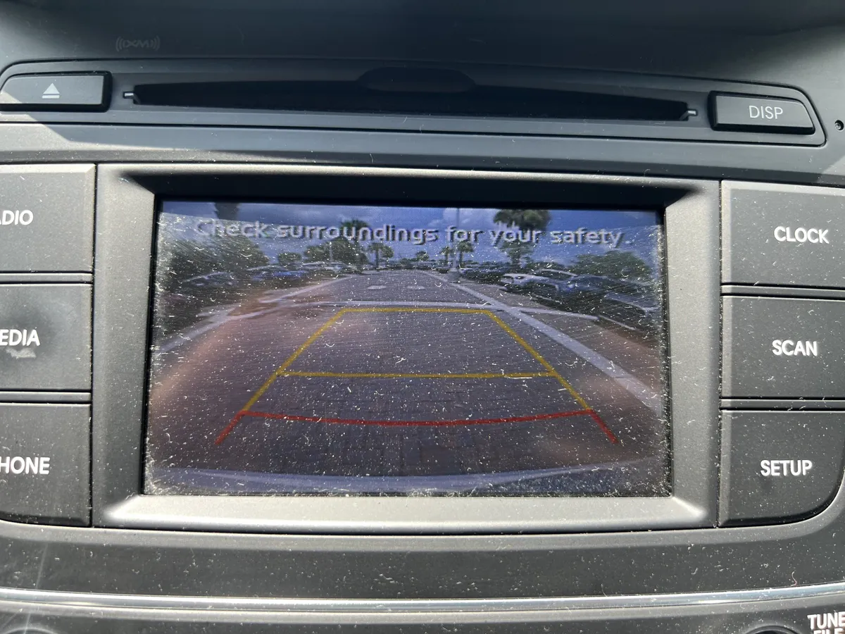 2017 Hyundai Santa Fe Sport 2.4L thumbnail 25