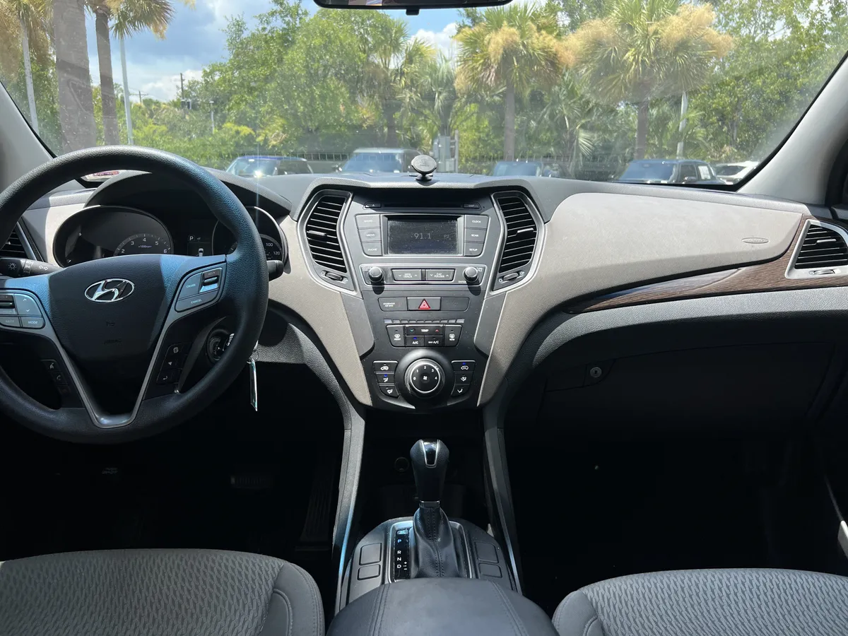 2017 Hyundai Santa Fe Sport 2.4L thumbnail 28
