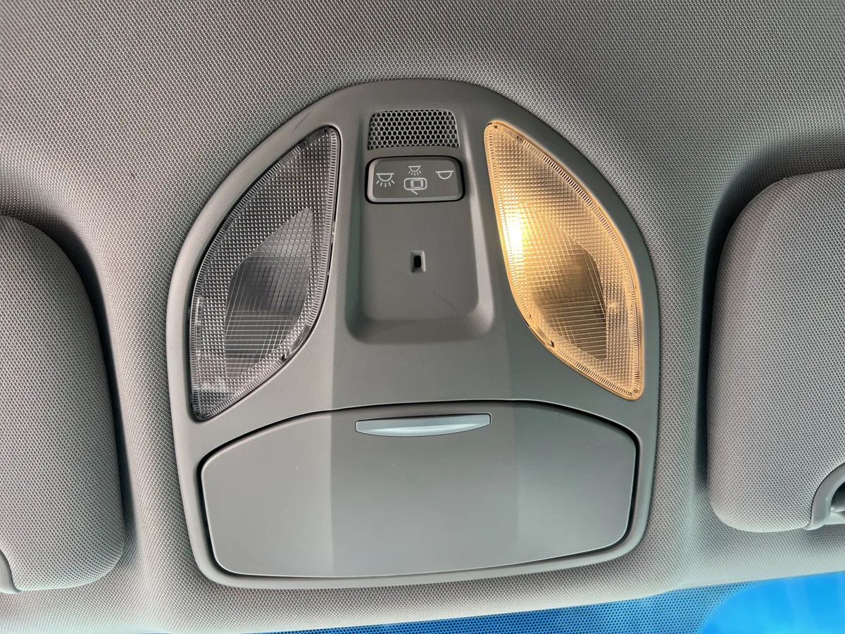 2017 Hyundai Santa Fe Sport 2.4L thumbnail 36