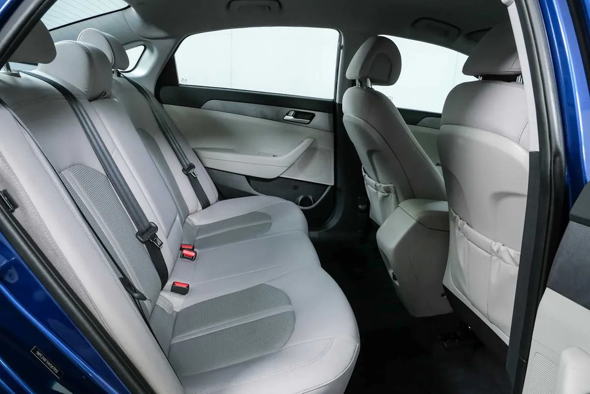 2017 HYUNDAI SONATA SE thumbnail 19