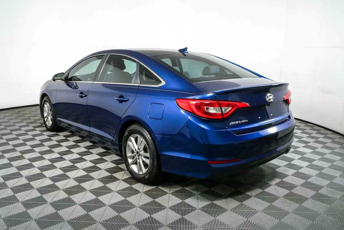 2017 HYUNDAI SONATA SE thumbnail 26