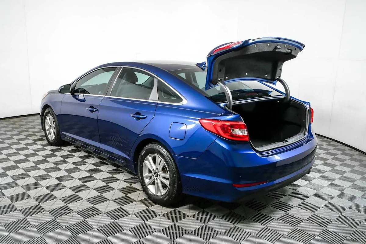 2017 HYUNDAI SONATA SE thumbnail 30