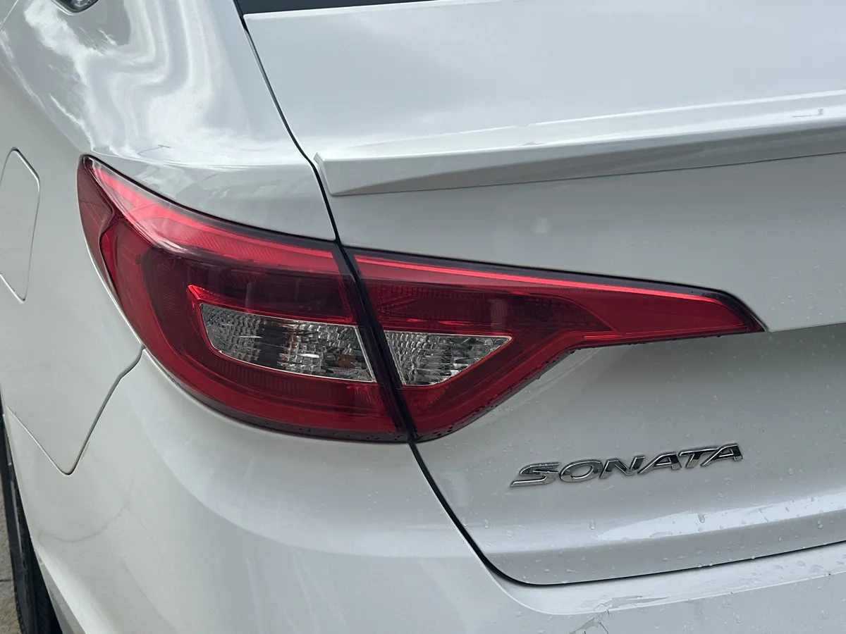 2017 Hyundai Sonata SE thumbnail 12