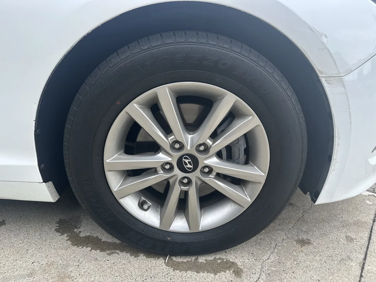 2017 Hyundai Sonata SE thumbnail 19