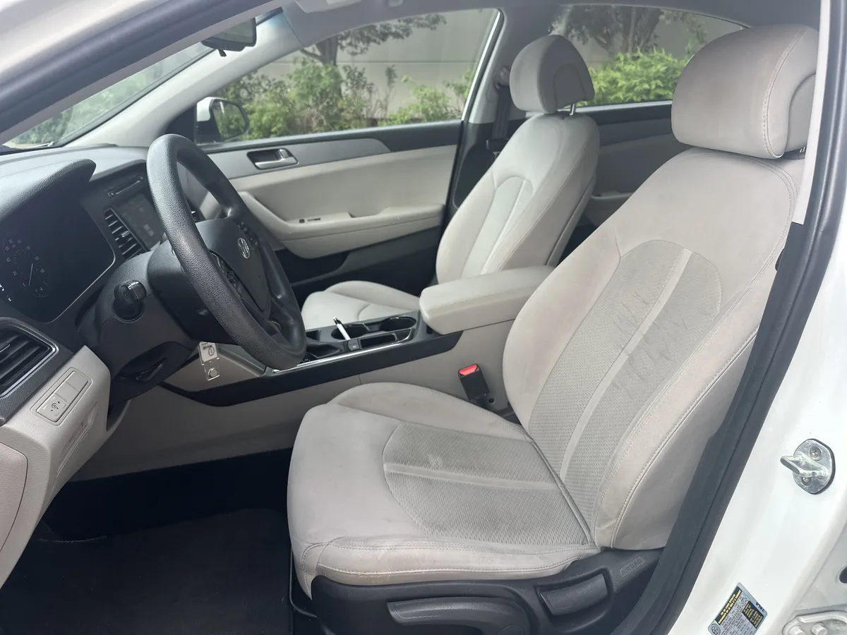 2017 Hyundai Sonata SE thumbnail 22
