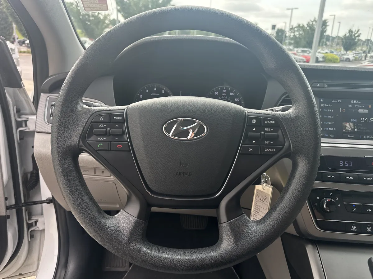 2017 Hyundai Sonata SE thumbnail 27