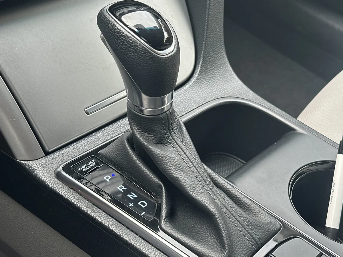 2017 Hyundai Sonata SE thumbnail 31