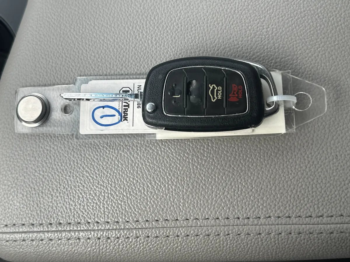 2017 Hyundai Sonata SE thumbnail 32