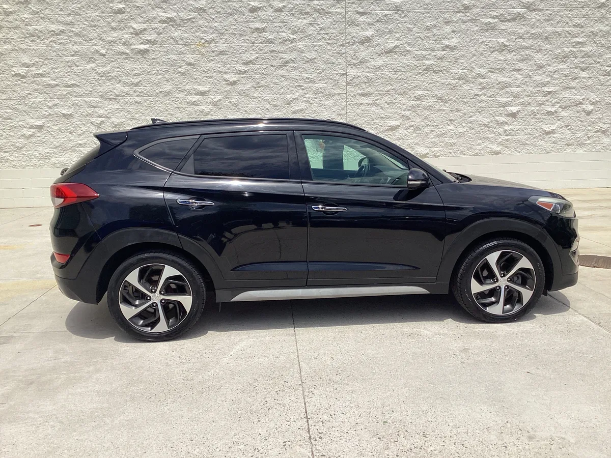 2017 Hyundai Tucson Limited thumbnail 17