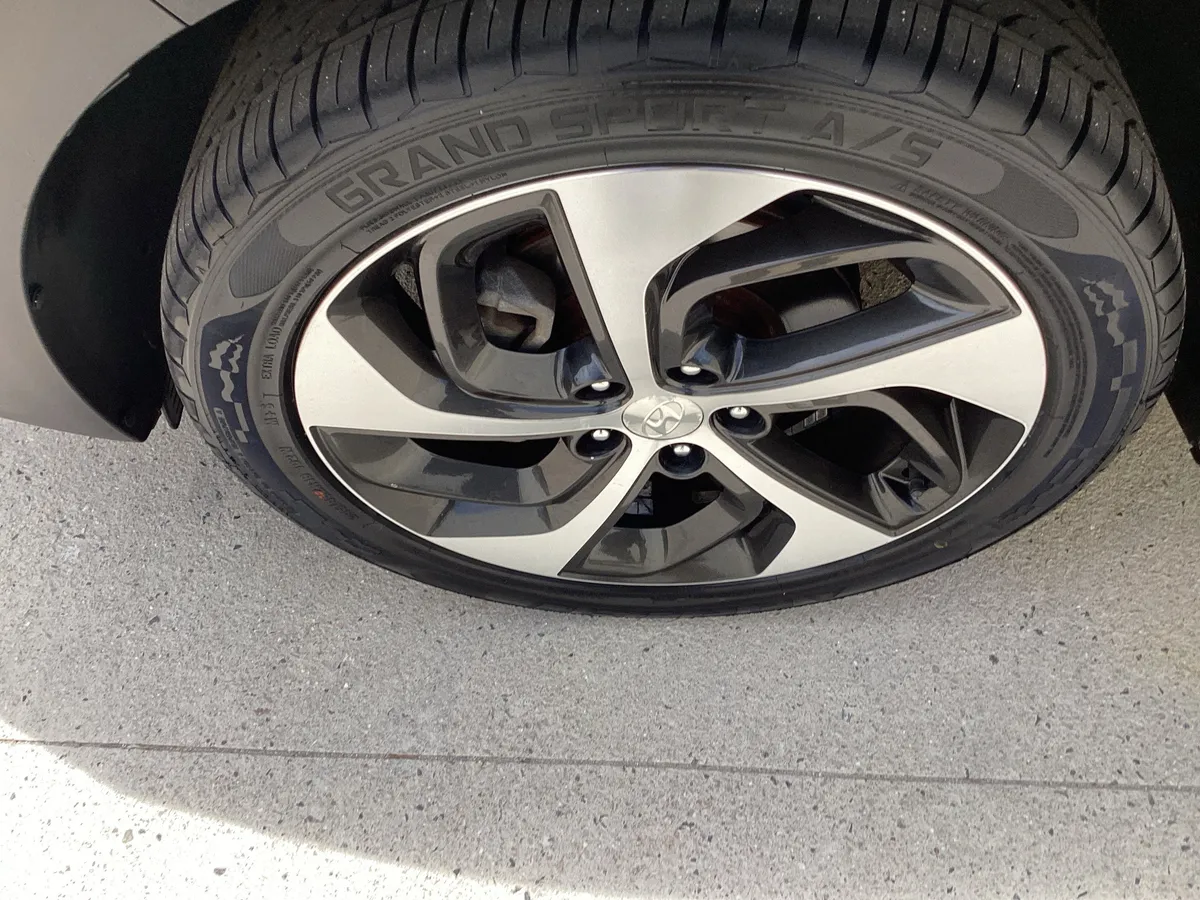 2017 Hyundai Tucson Limited thumbnail 18