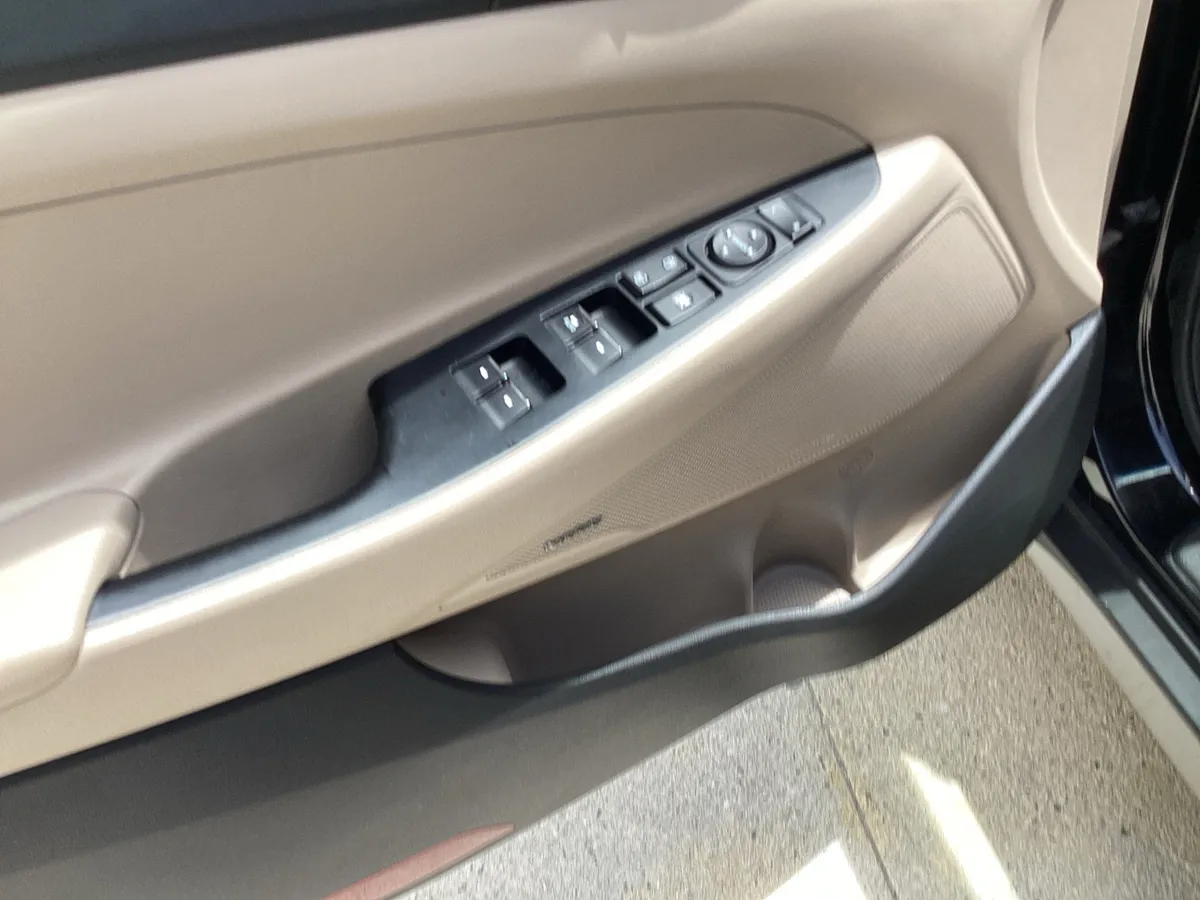 2017 Hyundai Tucson Limited thumbnail 20