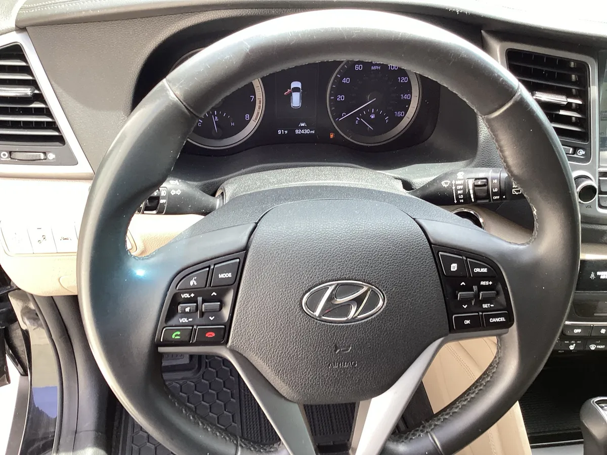 2017 Hyundai Tucson Limited thumbnail 23