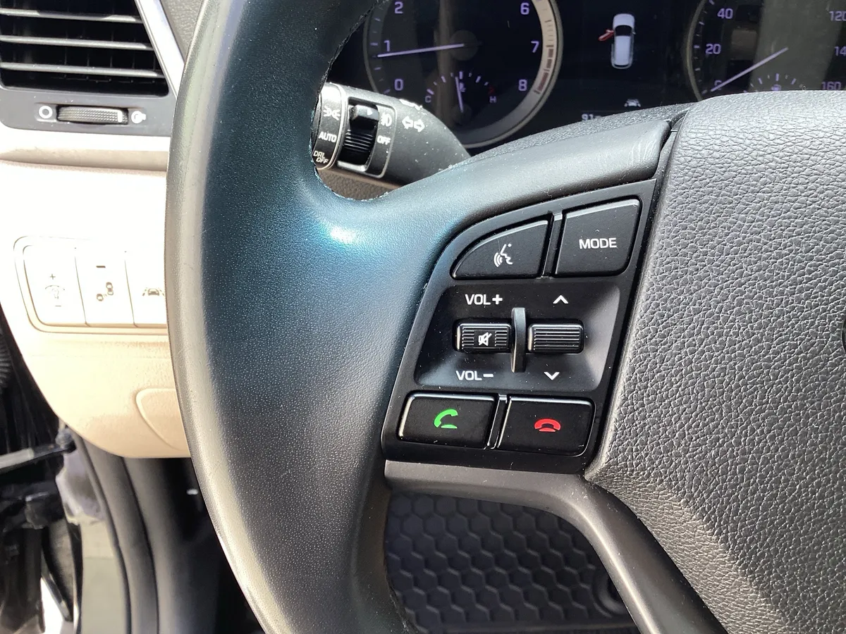 2017 Hyundai Tucson Limited thumbnail 24