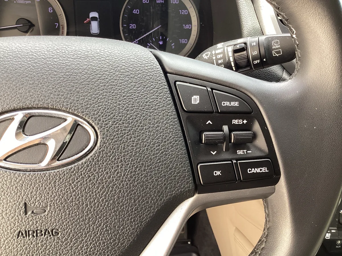 2017 Hyundai Tucson Limited thumbnail 25