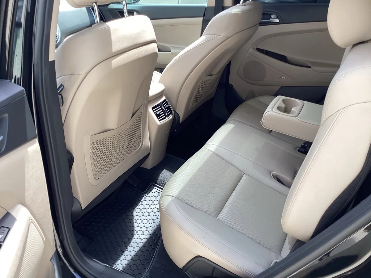 2017 Hyundai Tucson Limited thumbnail 35