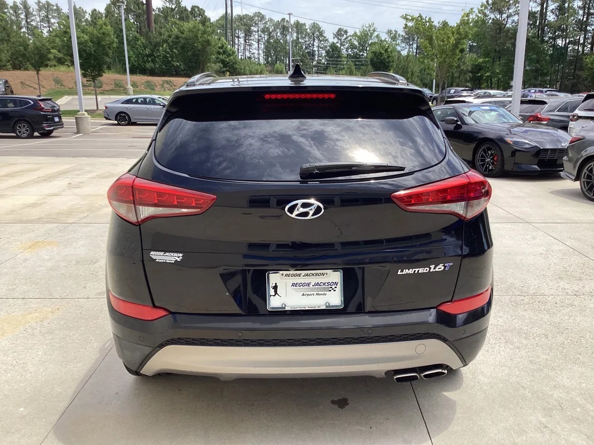 2017 Hyundai Tucson Limited thumbnail 7