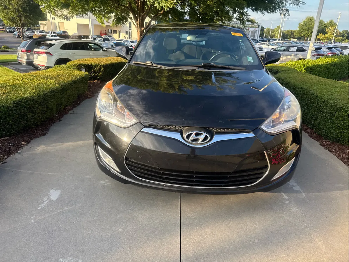 2017 Hyundai Veloster Value Edition thumbnail 10