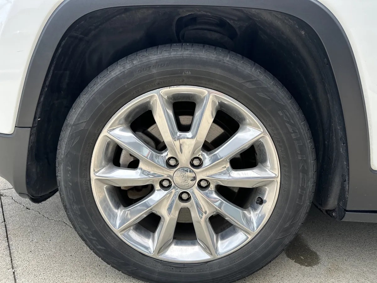 2017 Jeep Cherokee Limited thumbnail 20
