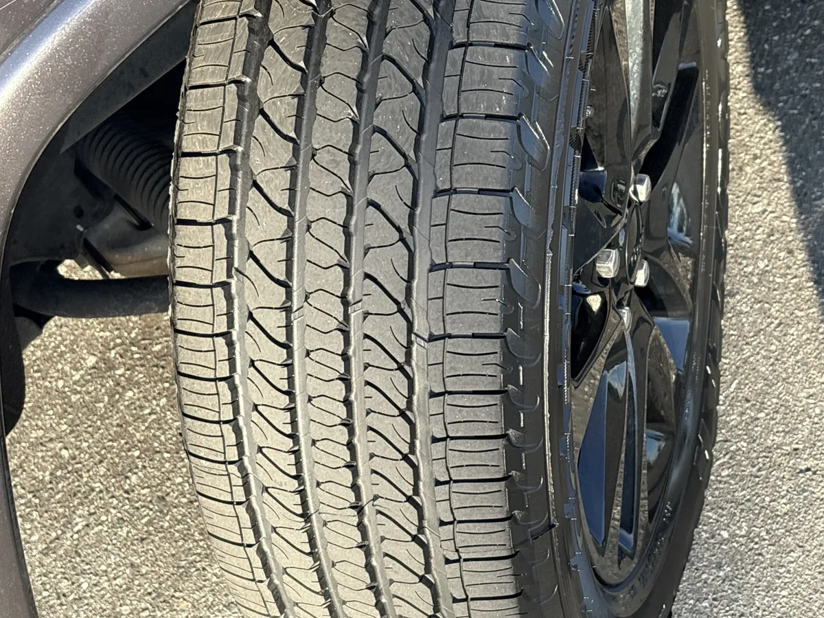 2017 Jeep Grand Cherokee Altitude thumbnail 12