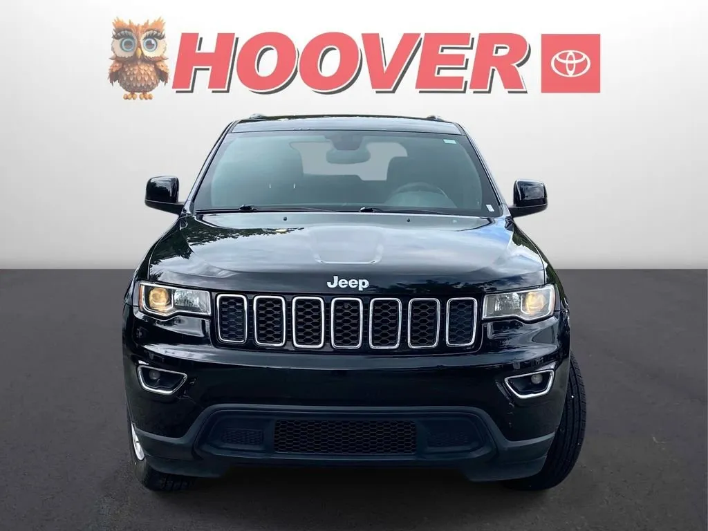 2017 Jeep Grand Cherokee Laredo thumbnail 6