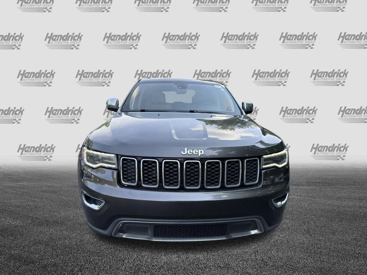 2017 Jeep Grand Cherokee Limited thumbnail 2