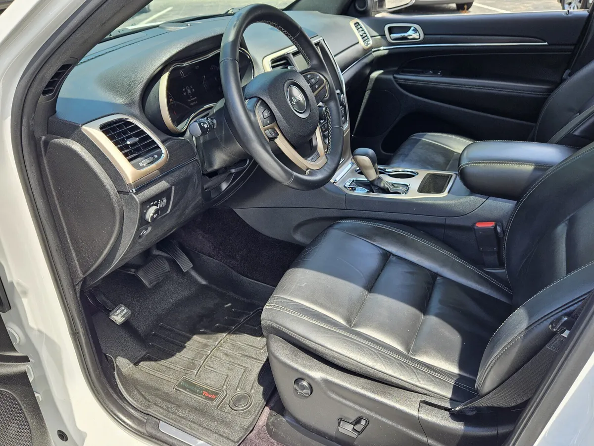 2017 Jeep Grand Cherokee Limited thumbnail 14