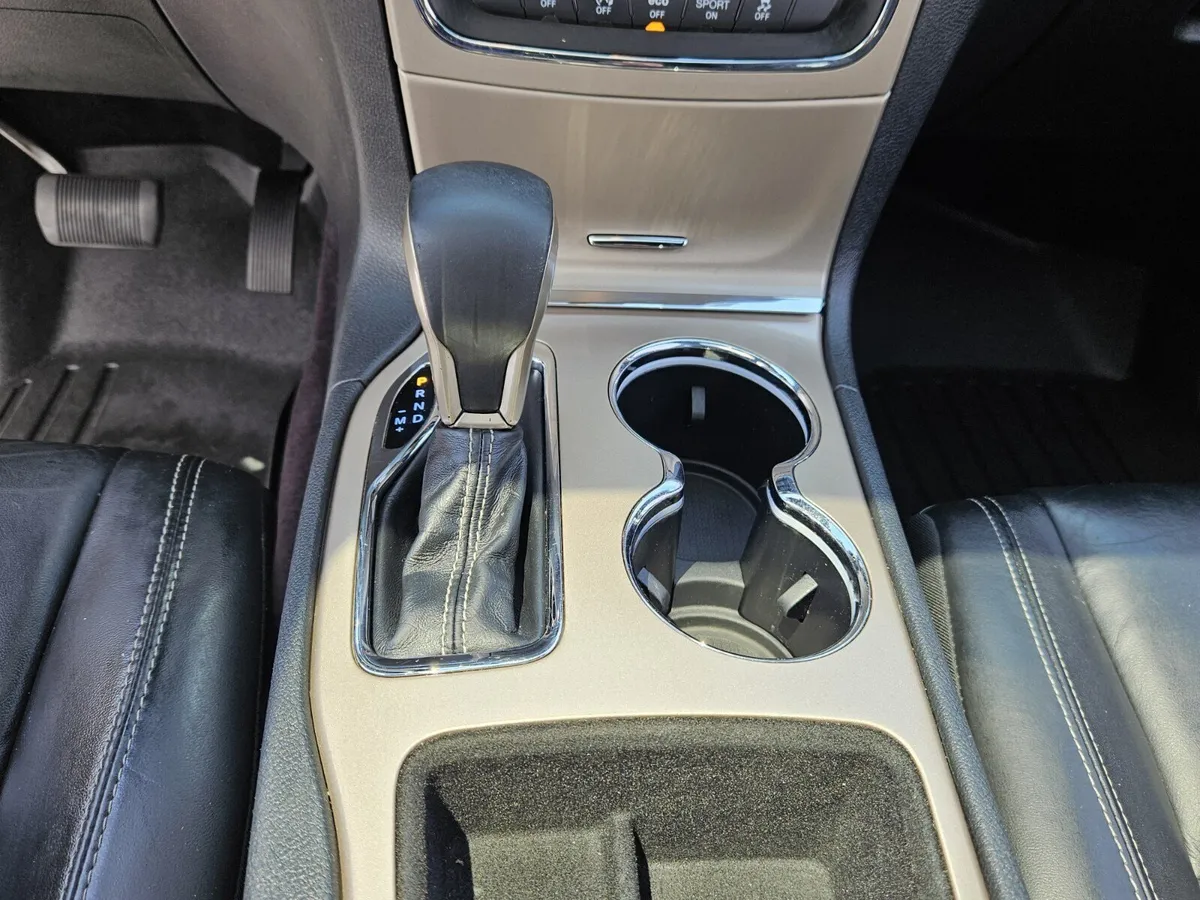 2017 Jeep Grand Cherokee Limited thumbnail 16