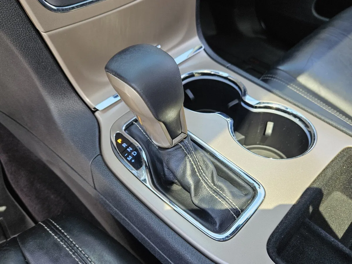 2017 Jeep Grand Cherokee Limited thumbnail 17