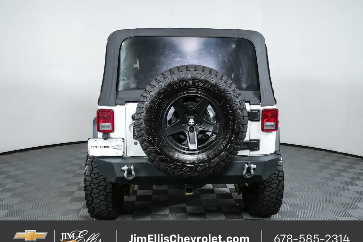 2017 Jeep Wrangler Sport thumbnail 22