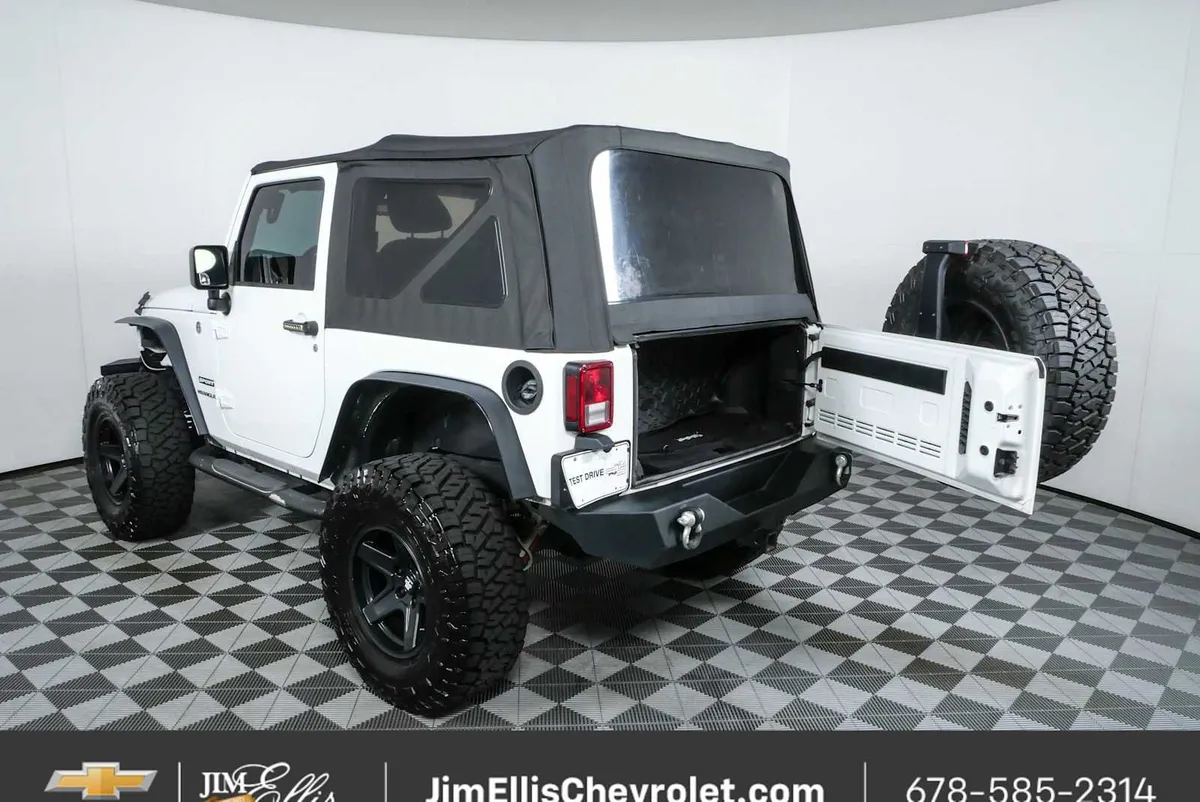 2017 Jeep Wrangler Sport thumbnail 26